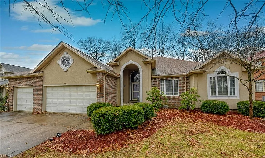 582 Anna Dean Ln photo 1