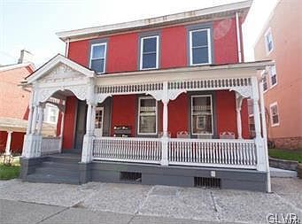 2nd image of 625 Main St APT 1
