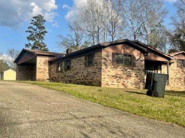 930 Ridgeway St, Thomasville, AL 36784