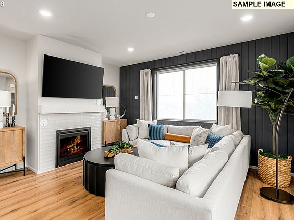 3rd image of 31413 NW Yorkshire St