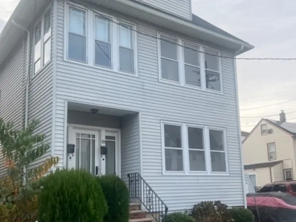 88 Dayton St, Elizabeth City, NJ 07202