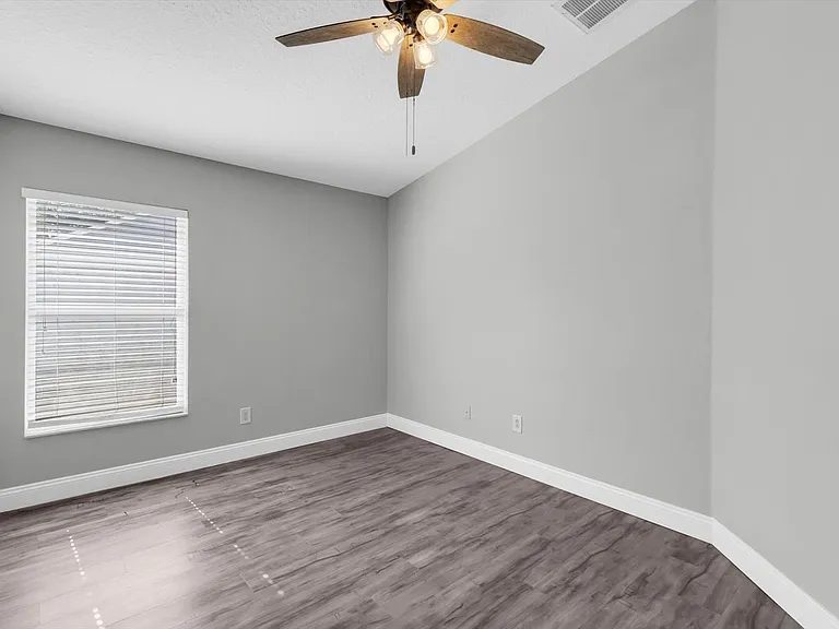 3335 Clover Blossom Cir — Photo 18
