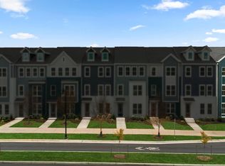 9739 Grant Ave, Manassas, VA 20110