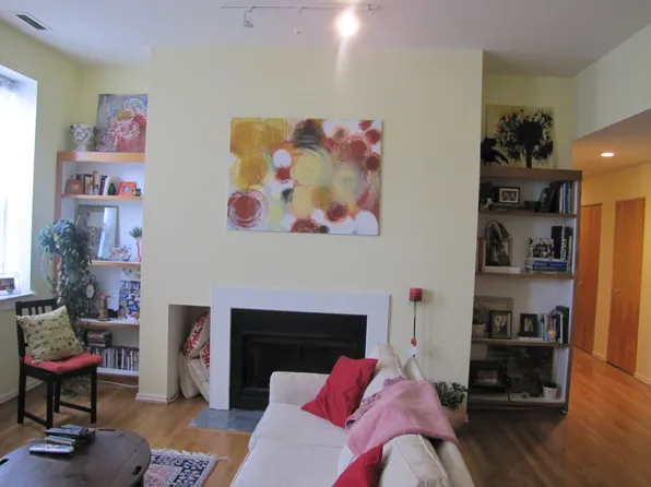 12-16 Letitia St #305, Philadelphia, PA 19106