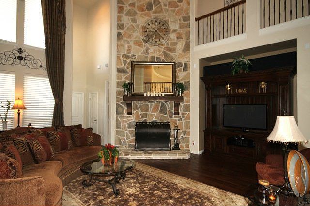 1st image of 11273 Graceland Ln