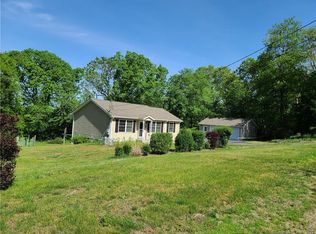 23 Goshen Heights Rd, Moosup, CT 06354