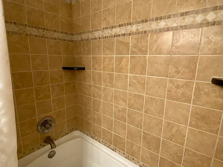 1733 Streamview Dr — Photo 15