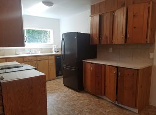 90921 Libby Ln, Coos Bay, OR 97420