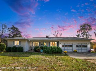 1295 W Marshall Rd, Saint Johns, MI 48879