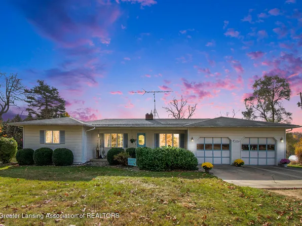 1295 W Marshall Rd, Saint Johns, MI 48879