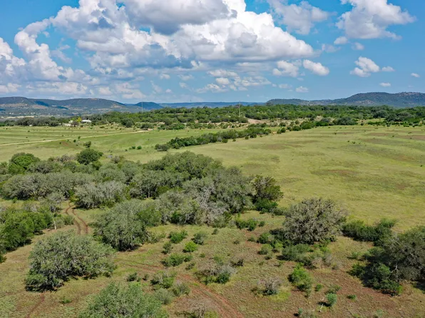 0 FM 470, Tarpley, TX 78883