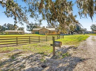 6750 Sutton Oaks Ln, Zephyrhills, FL 33541