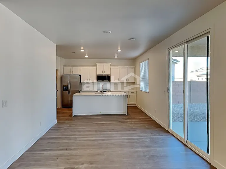 12246 W Burruel Creek Ln — Photo 5