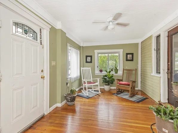 636 South St, Roslindale, MA 02131