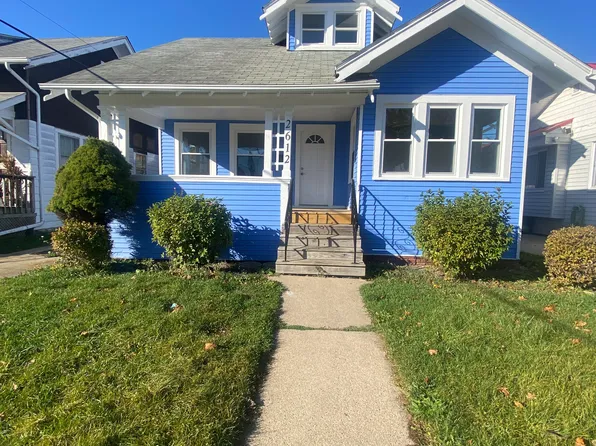 2612 Charles St, Racine, WI 53402