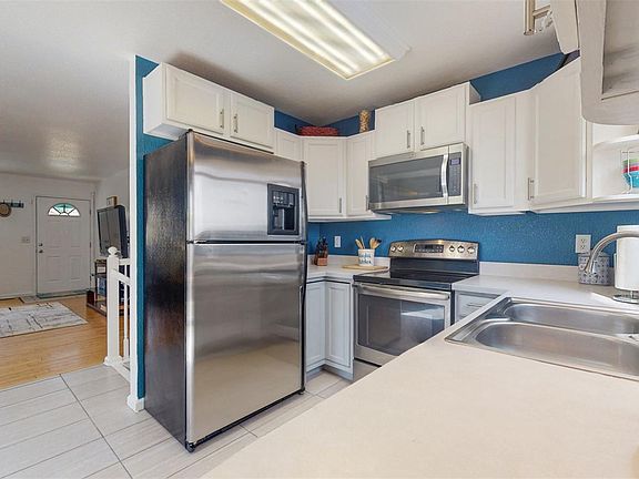 5th image of 2510 W Cornell Ave