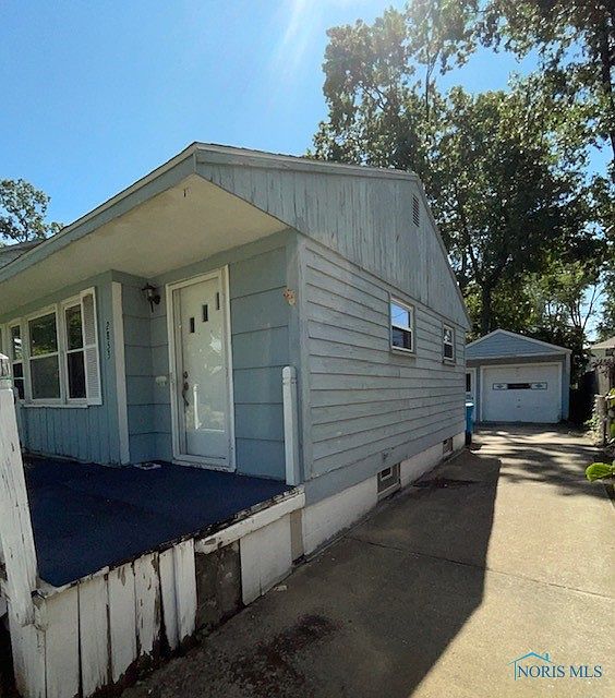 2853 Gracewood Rd, Toledo, OH 43613 Zillow