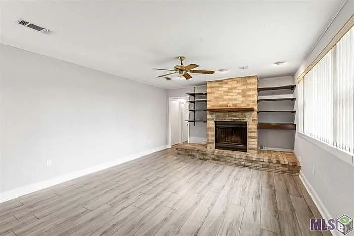 10224 Darryl Dr — Photo 4