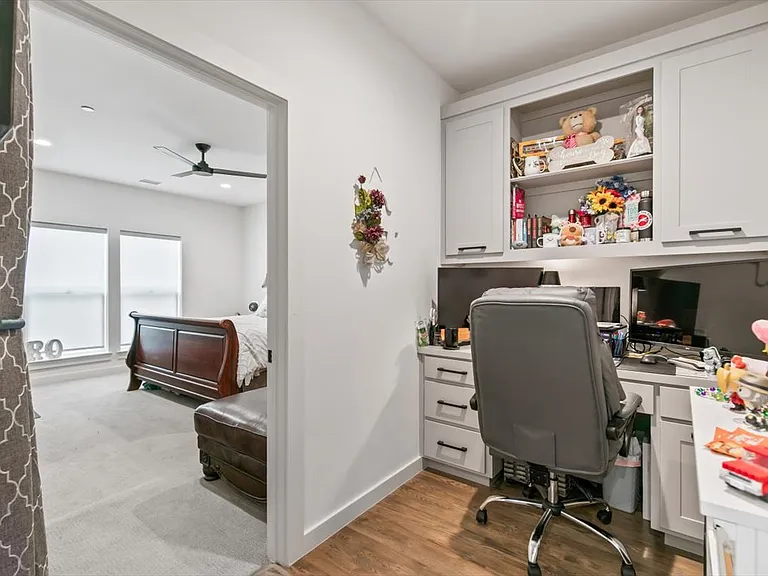 809 Meadow Bend Loop S — Photo 13