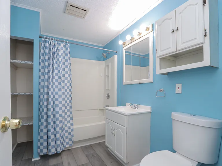208 Prospect St #2 — Photo 42