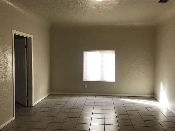 2nd image of 124 W Orange St