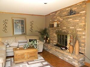 4th image of 2403 E Michael Manor Ln