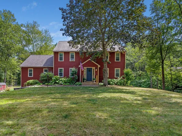 21 Lovell Road, Stratham, NH 03855