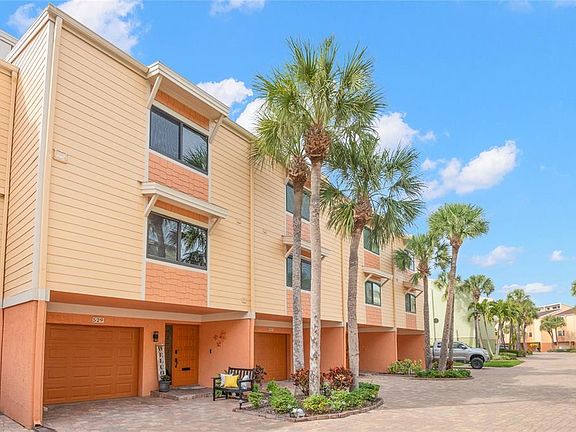 3rd image of 529 Sandy Hook Rd