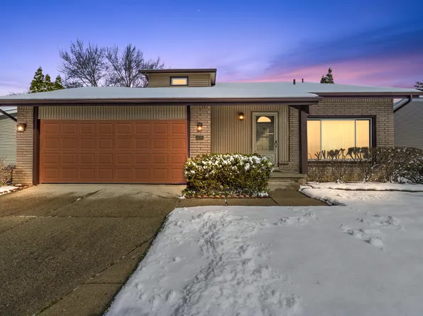 42388 Park Ridge Rd, Novi, MI 48375