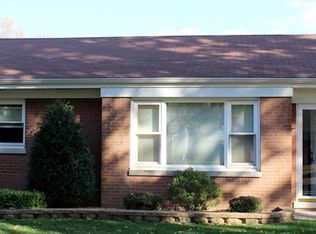 10935 S Komensky Ave, Oak Lawn, IL 60453