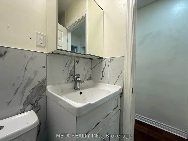 556 McCowan Rd — Photo 22