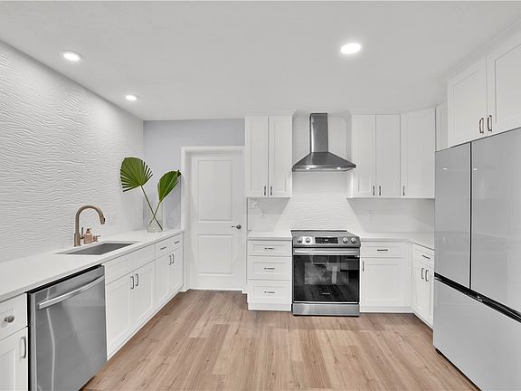 5th image of 2326 Bonita Ave