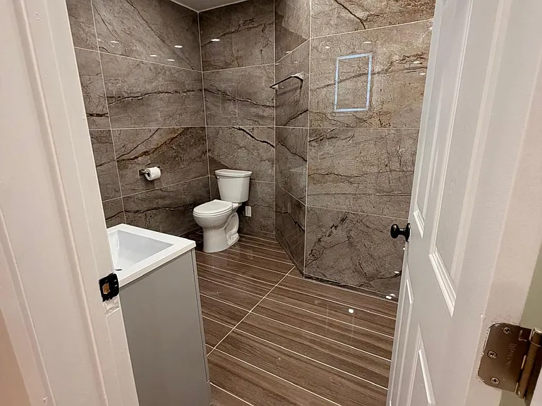 1565 Nautilus St #A — Photo 23