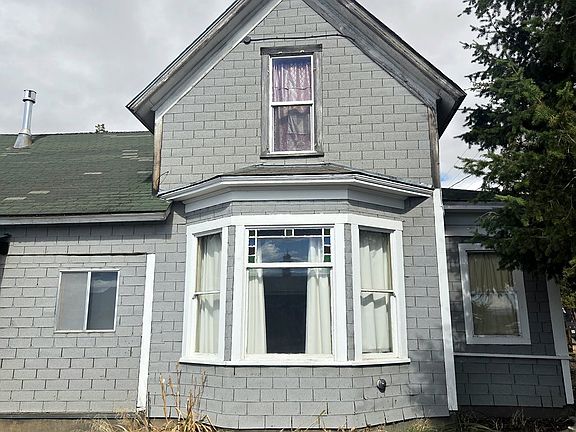 2nd image of 303 N Oregon St