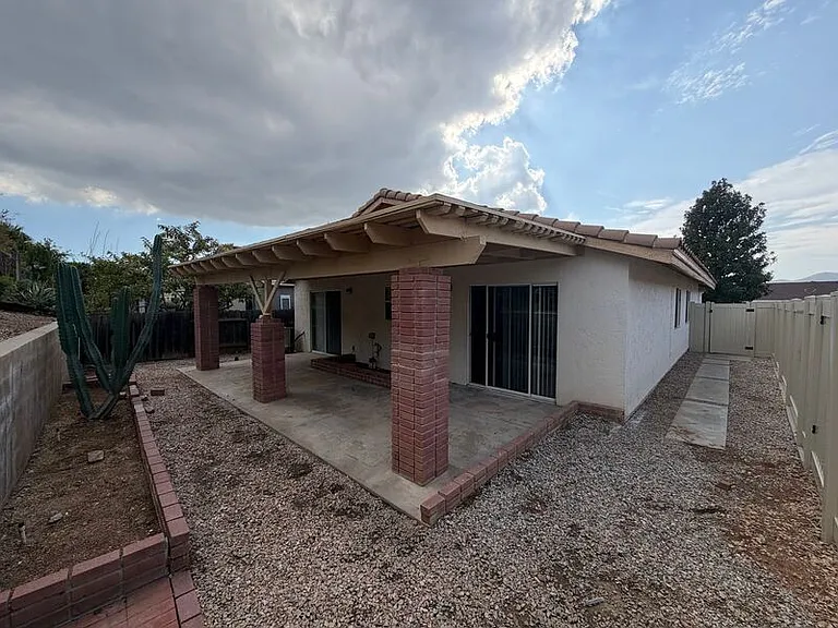 28138 Bavaria Dr — Photo 16