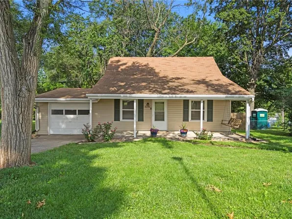 4912 N Winchester Ave, Kansas City, MO 64119