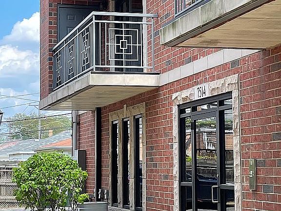 4th image of 7514 W Diversey Ave APT 2N