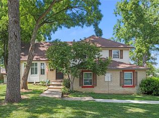 10300 W 48th St, Shawnee, KS 66203