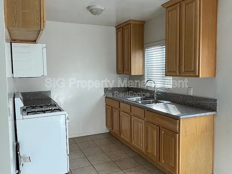 501 S 7th St #F — Photo 2