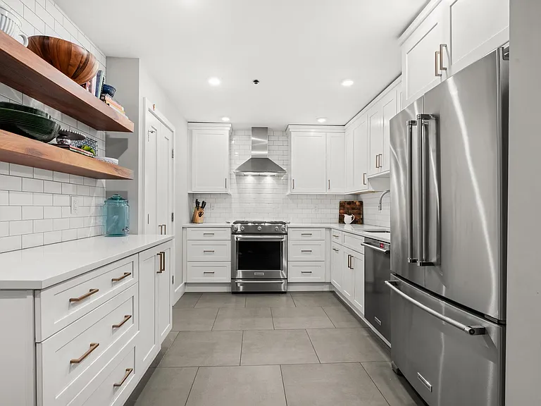 613 Madison St #B — Photo 13