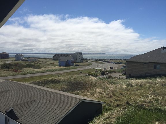 2nd image of 1443 Ocean Shores Blvd SW Unit 303
