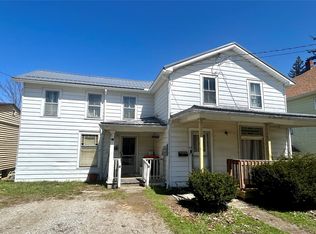 21 Grove St, Corry, PA 16407