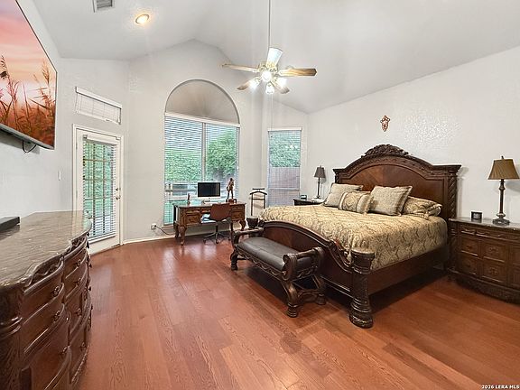 3rd image of 19531 Azure Oak