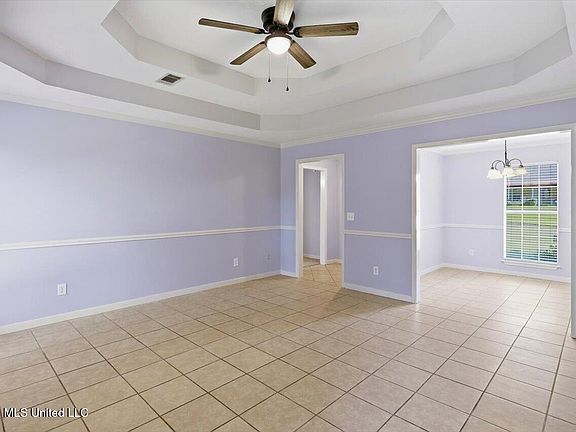 3rd image of 536 Winnwood St
