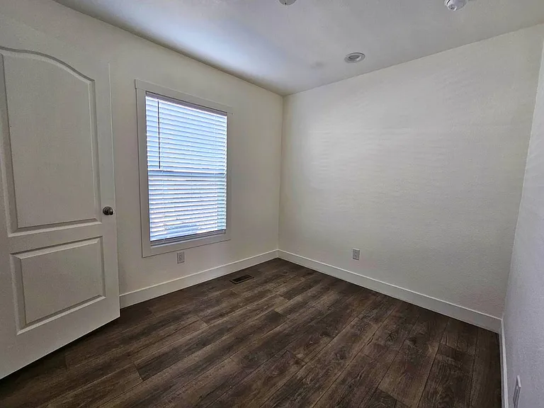 1409 N French St #26 — Photo 8