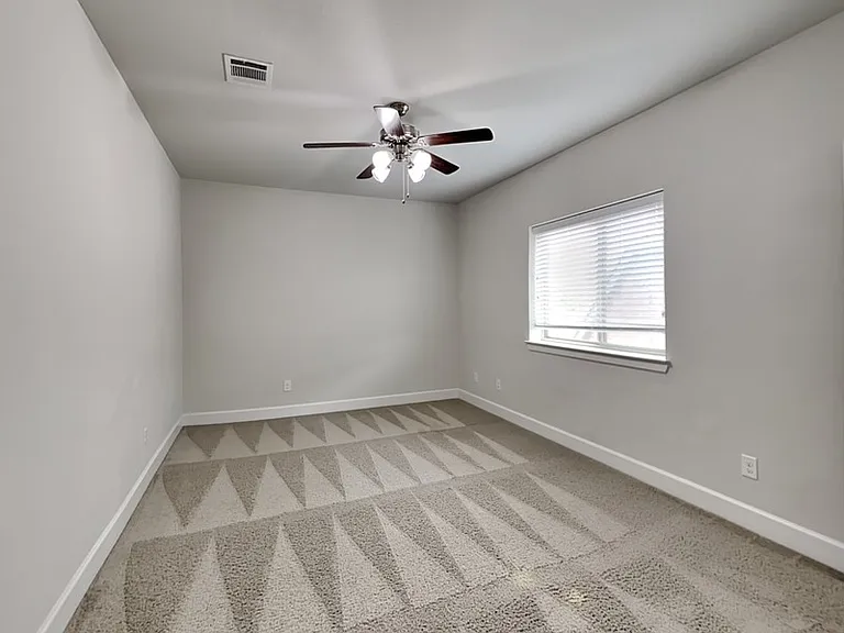 13660 Diamond Grove Ln — Photo 15