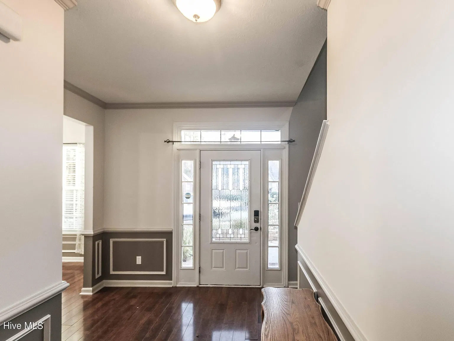 4 bed, 2.5 bath, 2477 sqft, $2,150 — Photo 3