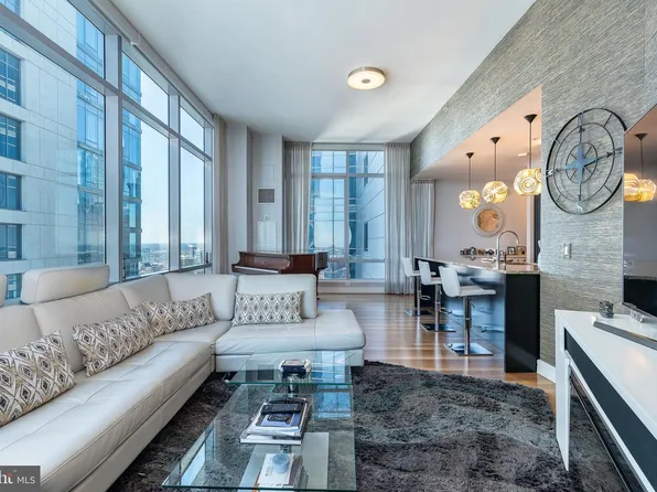 1414 S Penn Sq Unit 45A, Philadelphia, PA 19102