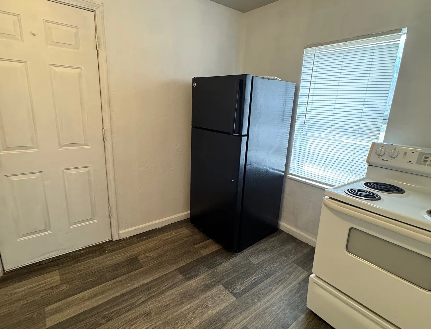 2 bed, 600 sqft, $800 — Photo 4