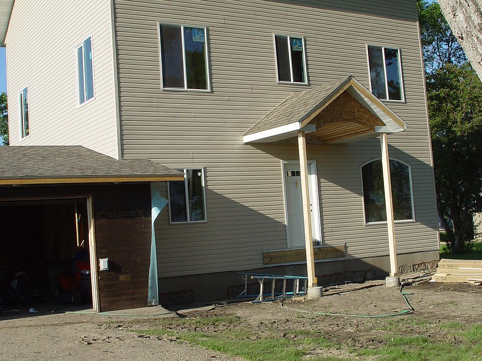 2nd image of 139 Rooseveldt Ave